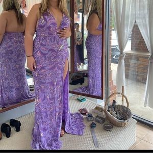 This is a beautiful dress only worn once and from smoke free home.